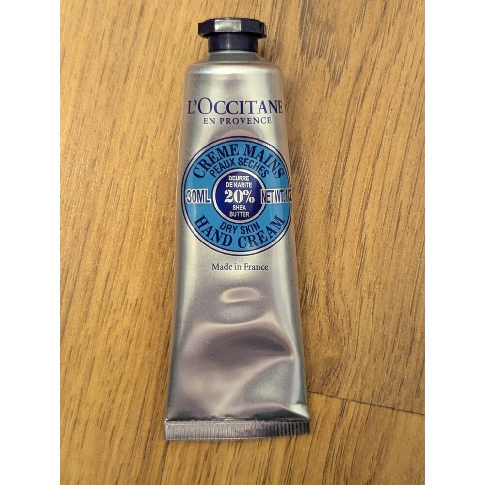 LOccitane En Provence Gift Set: 6 Pieces - Picture 9 of 10